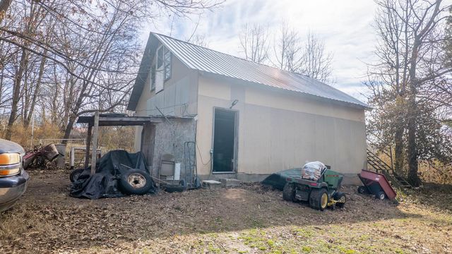 509 Old Cane Bluff Road, Alton, MO 65606