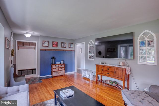 552 S OLD MILL RD, Dover, DE 19901