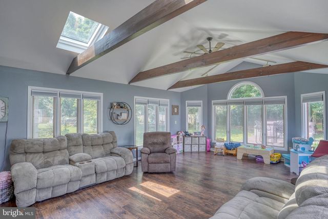 552 S OLD MILL RD, Dover, DE 19901