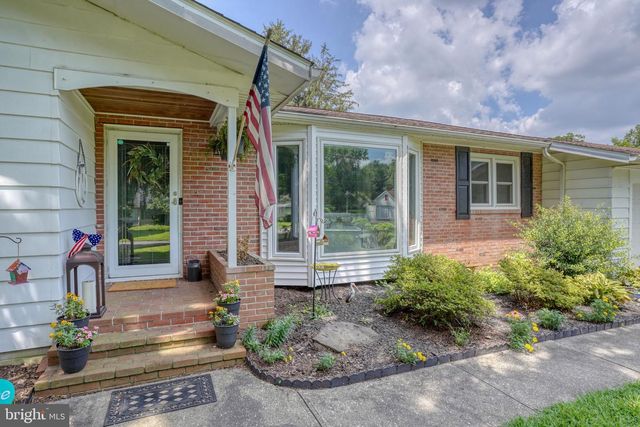 552 S OLD MILL RD, Dover, DE 19901