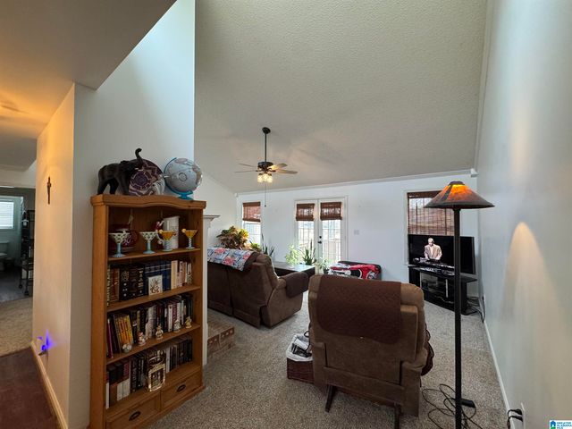 1376 SCENIC TRAIL, Warrior, AL 35180