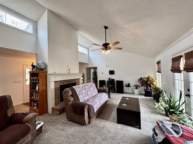 1376 SCENIC TRAIL, Warrior, AL 35180