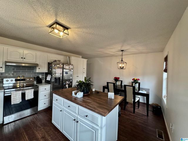 1376 SCENIC TRAIL, Warrior, AL 35180