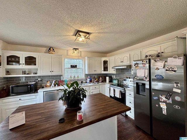 1376 SCENIC TRAIL, Warrior, AL 35180