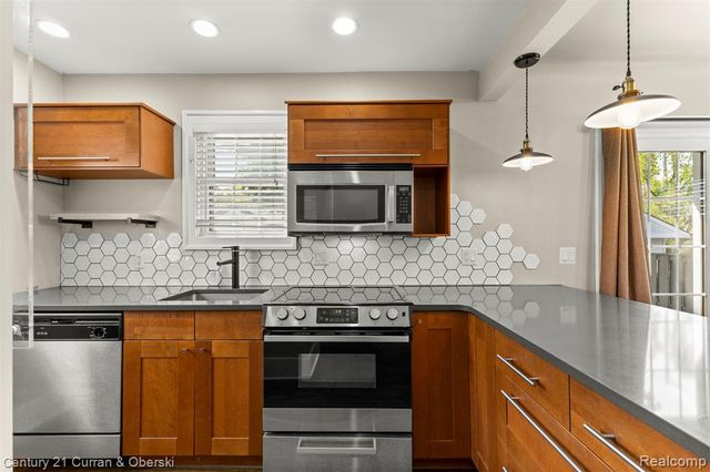 3440 20th Street, Wyandotte, MI 48192