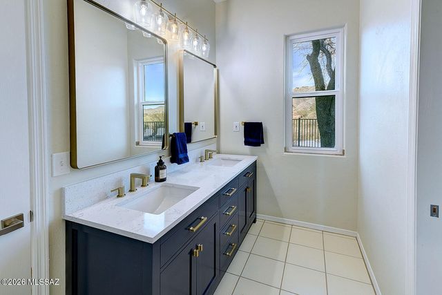 9771 E Vista Montanas, Tucson, AZ 85749