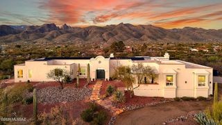 9771 E Vista Montanas, Tucson, AZ 85749