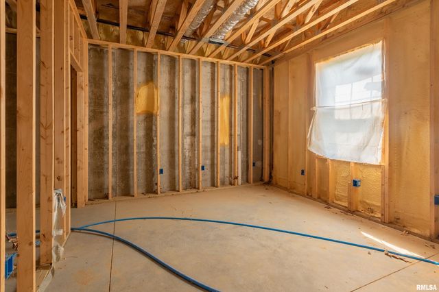 9975 Route 37 Route, Goreville, IL 62939