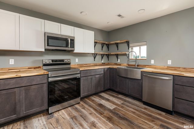 9975 Route 37 Route, Goreville, IL 62939