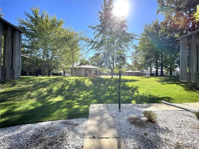 1741 Gascony Parc Drive, Lake St Louis, MO 63367