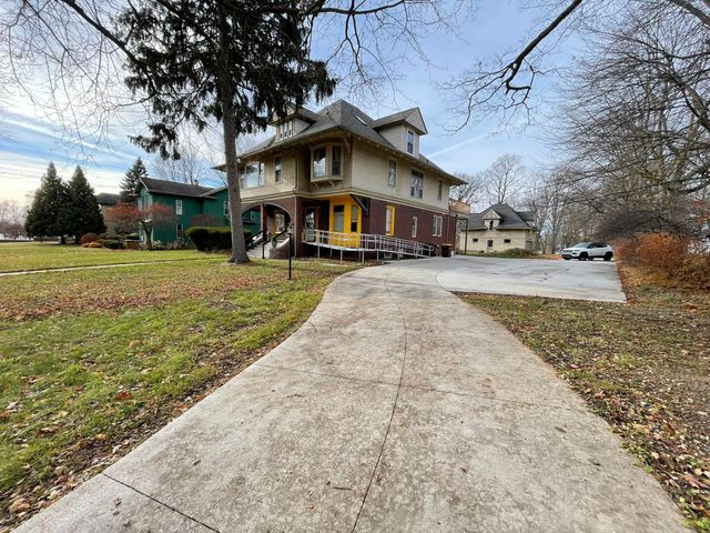 623 N State Street, Alma, MI 48801