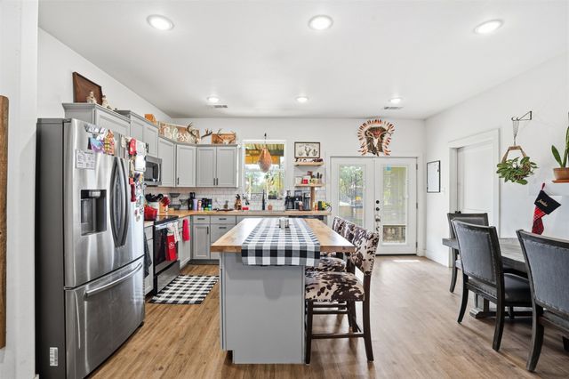 2225 J E Woody Road, Springtown, TX 76082