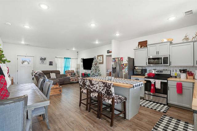 2225 J E Woody Road, Springtown, TX 76082