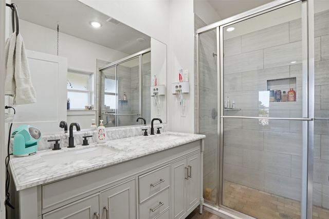 2225 J E Woody Road, Springtown, TX 76082