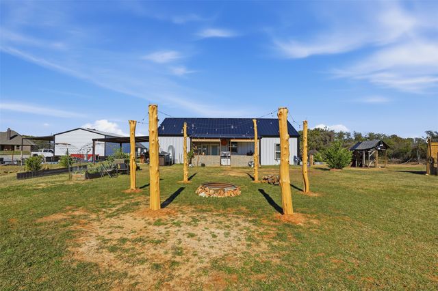 2225 J E Woody Road, Springtown, TX 76082