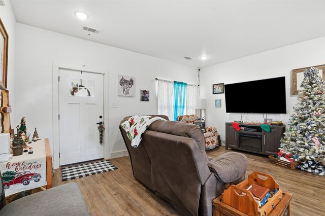 2225 J E Woody Road, Springtown, TX 76082