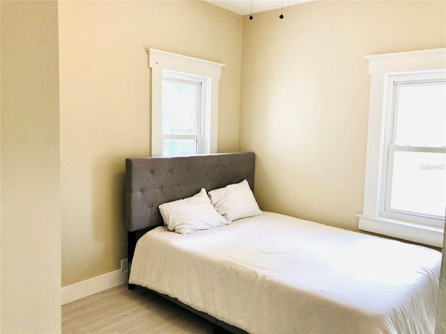908 VINE AVENUE, Clearwater, FL 33755