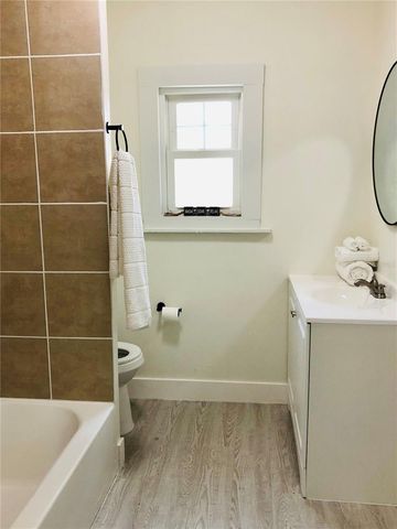 908 VINE AVENUE, Clearwater, FL 33755