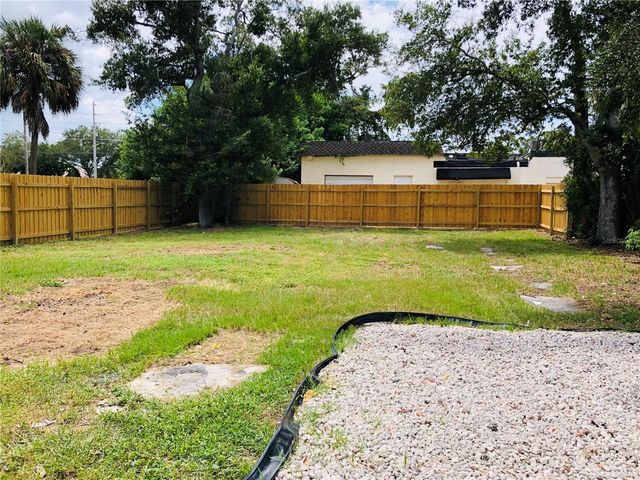908 VINE AVENUE, Clearwater, FL 33755