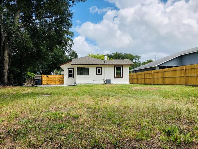 908 VINE AVENUE, Clearwater, FL 33755