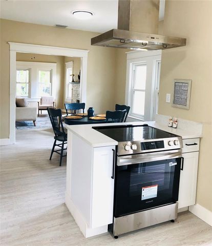 908 VINE AVENUE, Clearwater, FL 33755