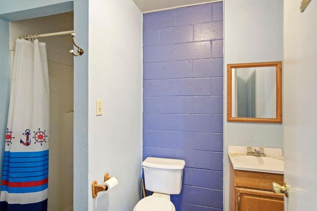 788 E Willow Ave, Manteca, CA 95337