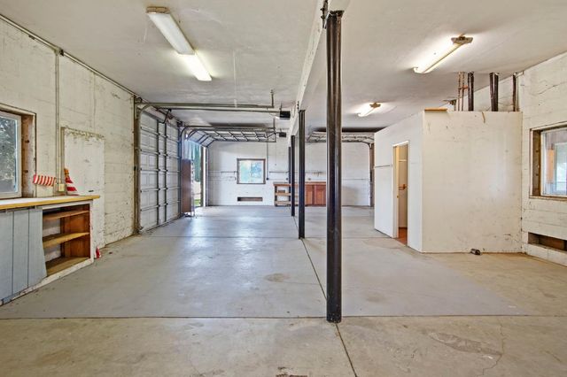 788 E Willow Ave, Manteca, CA 95337