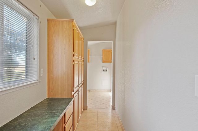 788 E Willow Ave, Manteca, CA 95337