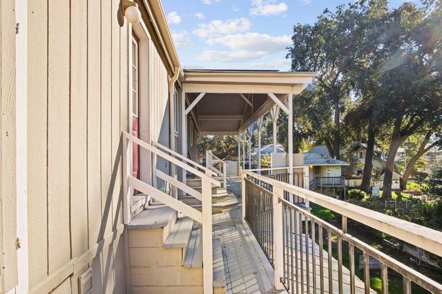 788 E Willow Ave, Manteca, CA 95337