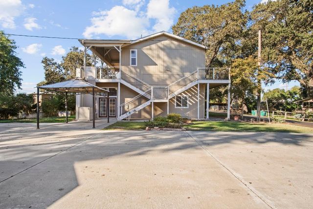 788 E Willow Ave, Manteca, CA 95337