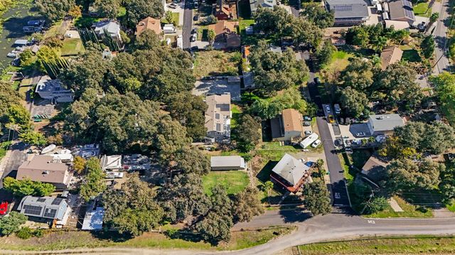 788 E Willow Ave, Manteca, CA 95337