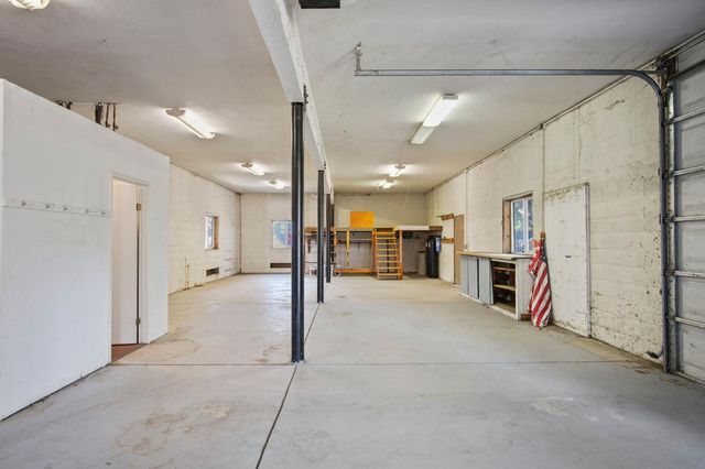 788 E Willow Ave, Manteca, CA 95337