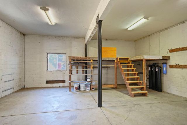 788 E Willow Ave, Manteca, CA 95337