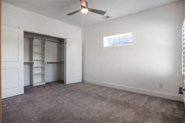 2216 Scenic Bluff Drive, Fort Worth, TX 76111