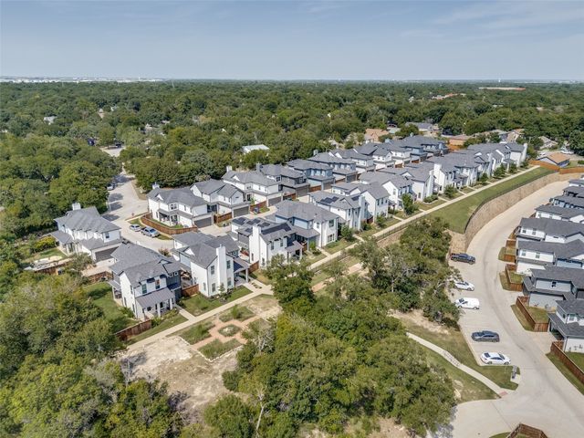 2216 Scenic Bluff Drive, Fort Worth, TX 76111