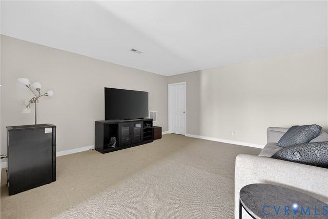 4616 Brookemere Dr, Glen Allen, VA 23060