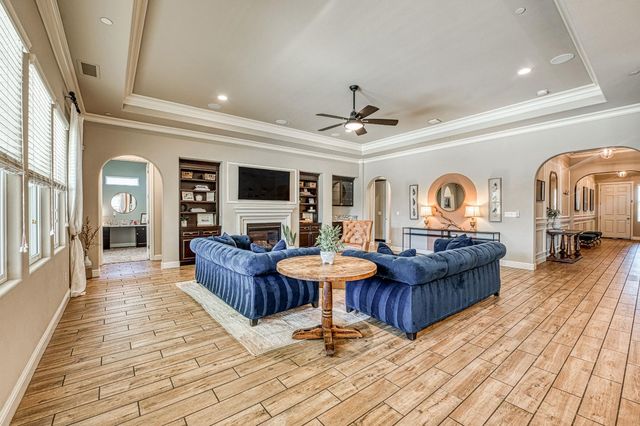 1439 N Maine Avenue, Clovis, CA 93619