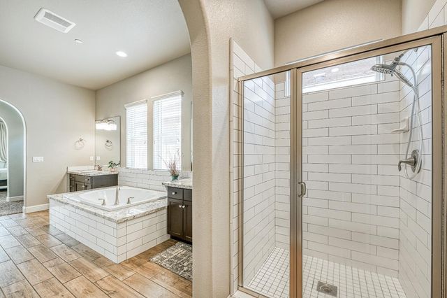 1439 N Maine Avenue, Clovis, CA 93619