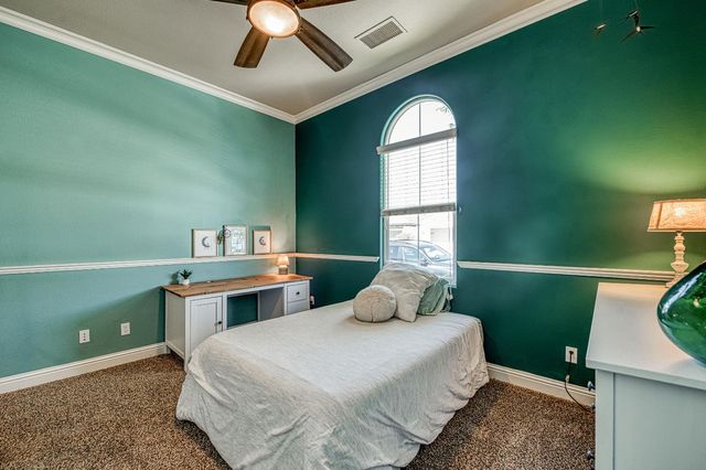 1439 N Maine Avenue, Clovis, CA 93619