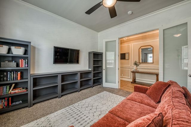 1439 N Maine Avenue, Clovis, CA 93619