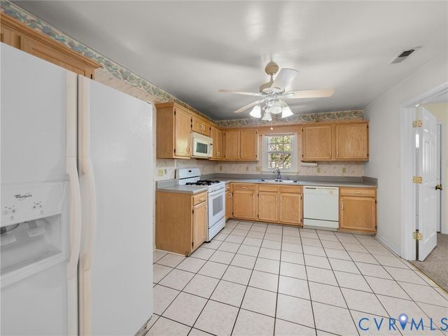 10713 Hamlin Way, Chester, VA 23831