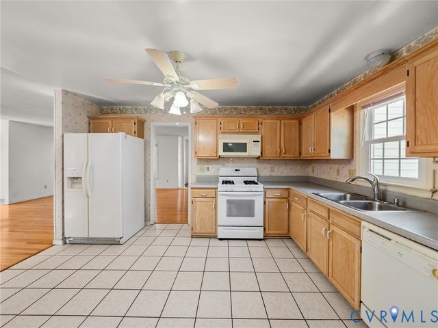 10713 Hamlin Way, Chester, VA 23831