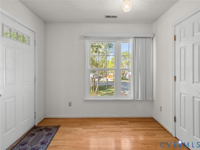 10713 Hamlin Way, Chester, VA 23831