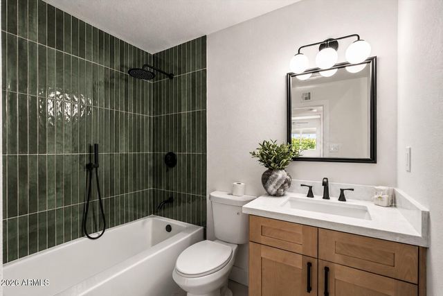 8102 E PALM Lane, Scottsdale, AZ 85257