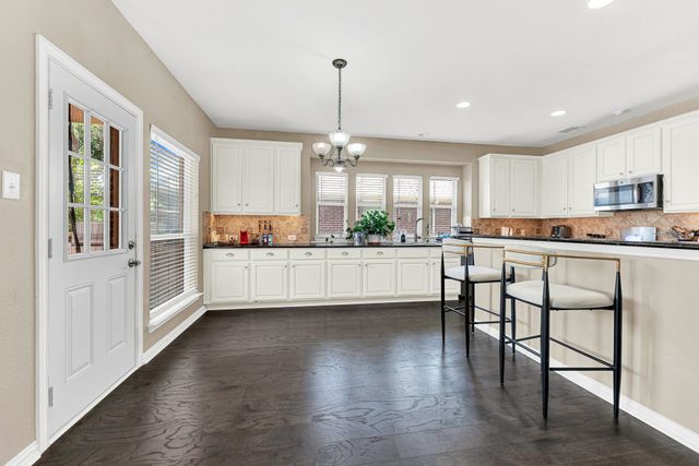 8120 Holliday Road, Lantana, TX 76226