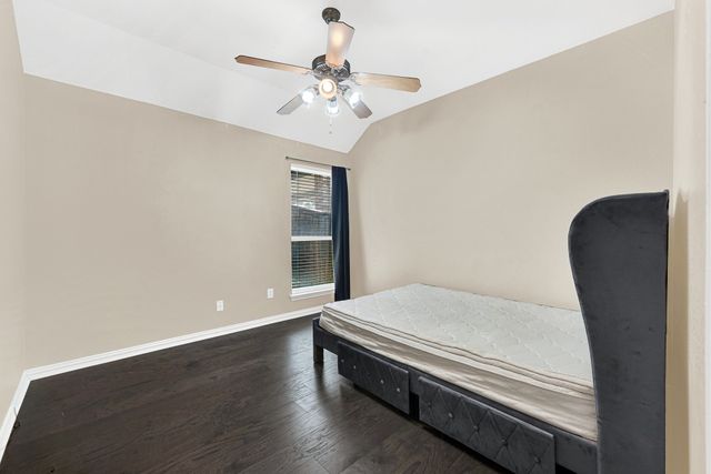 8120 Holliday Road, Lantana, TX 76226