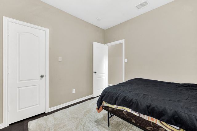 8120 Holliday Road, Lantana, TX 76226