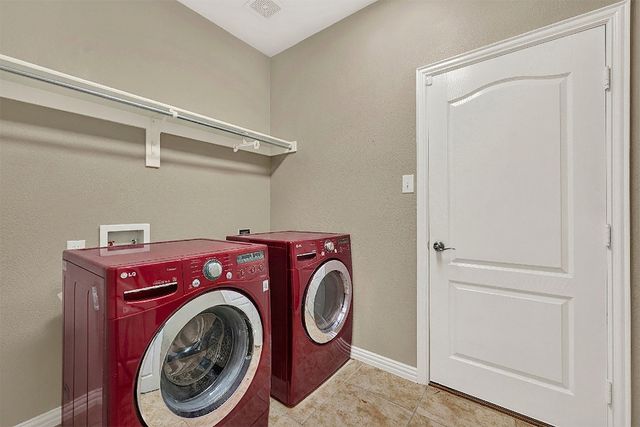 8120 Holliday Road, Lantana, TX 76226