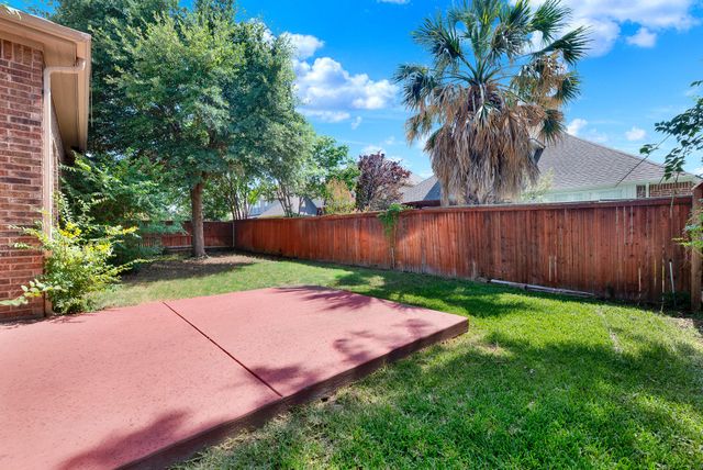 8120 Holliday Road, Lantana, TX 76226