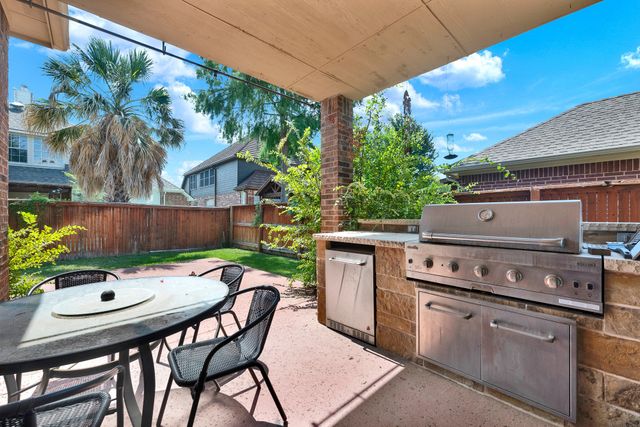 8120 Holliday Road, Lantana, TX 76226